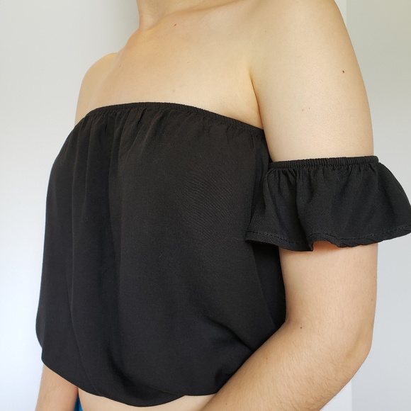 Brandy Melville Tops - Brandy Melville Off-the-shoulder Crop Top